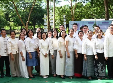 ร่วมพิธีทอดผ้าป่ามหากุศล เพื่อการศึกษาสมทบทุนก่อสร้างอาคาร ... พารามิเตอร์รูปภาพ 4