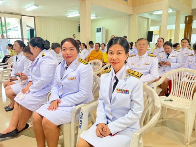 ร่วมพิธีทำบุญตักบาตรถวายพระราชกุศลและพิธีวางพวงมาลาเนื่องในวันนวมินทรมหาราช ... พารามิเตอร์รูปภาพ 1