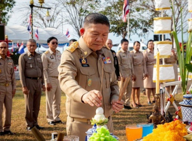 ร่วมพิธีตักบาตร พิธีบวงสรวง และพิธีเปิดงาน ... พารามิเตอร์รูปภาพ 3